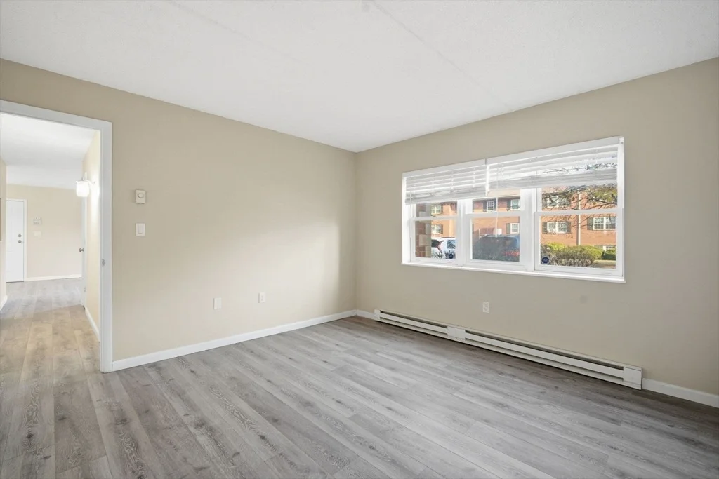 Photo of Unit B at 34 Maple Crest Cir