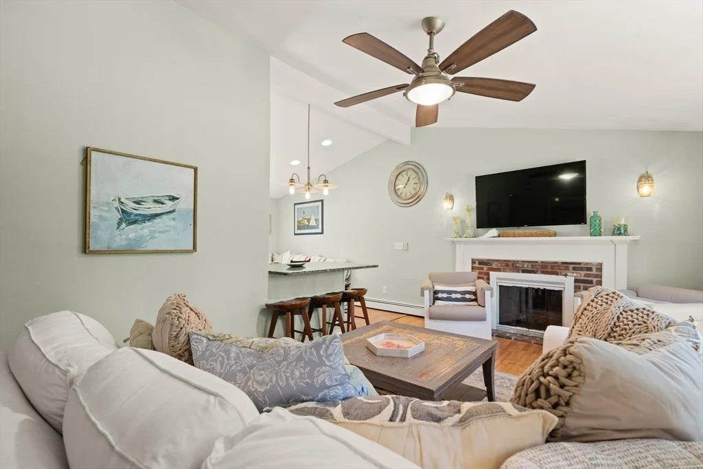 Photo of 438 Freemans Way