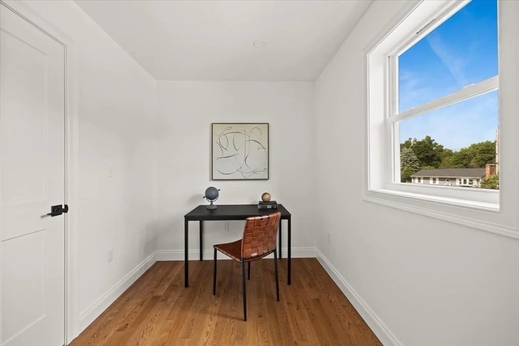 Photo of 12 Valley Run Dr