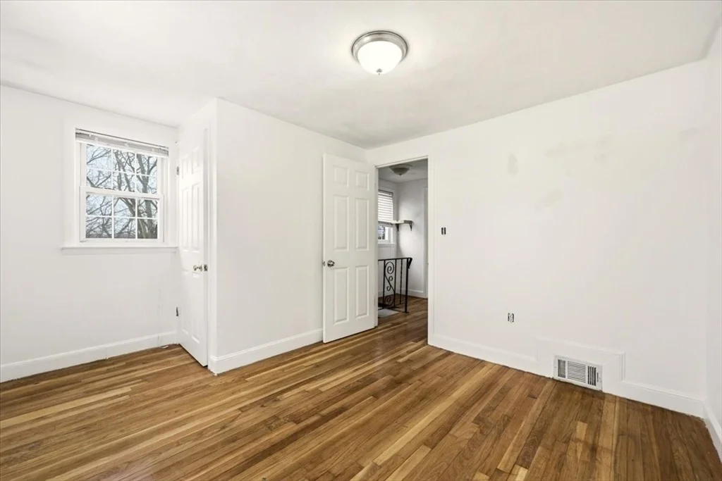 Photo of 1 Beechmont Ter