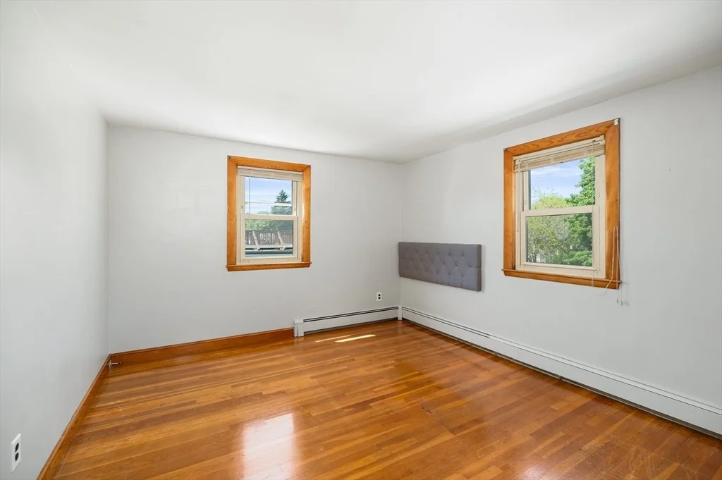 Photo of 16 Laurent Road