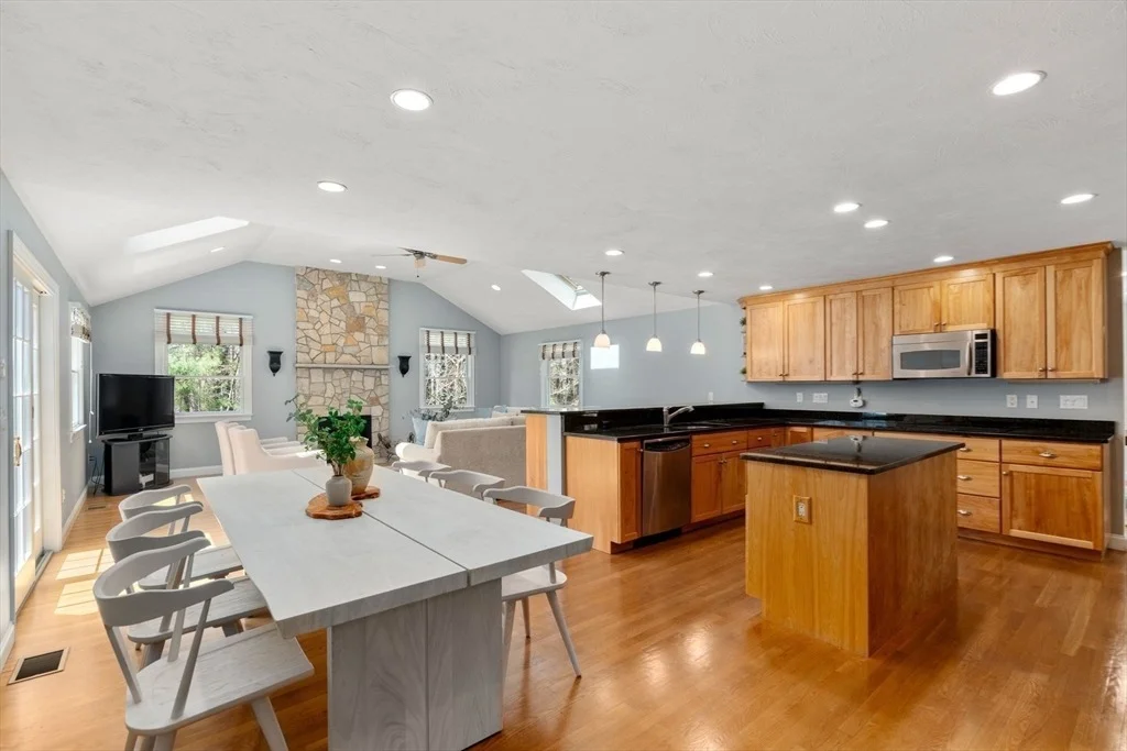 Photo of 7 Crest Circle