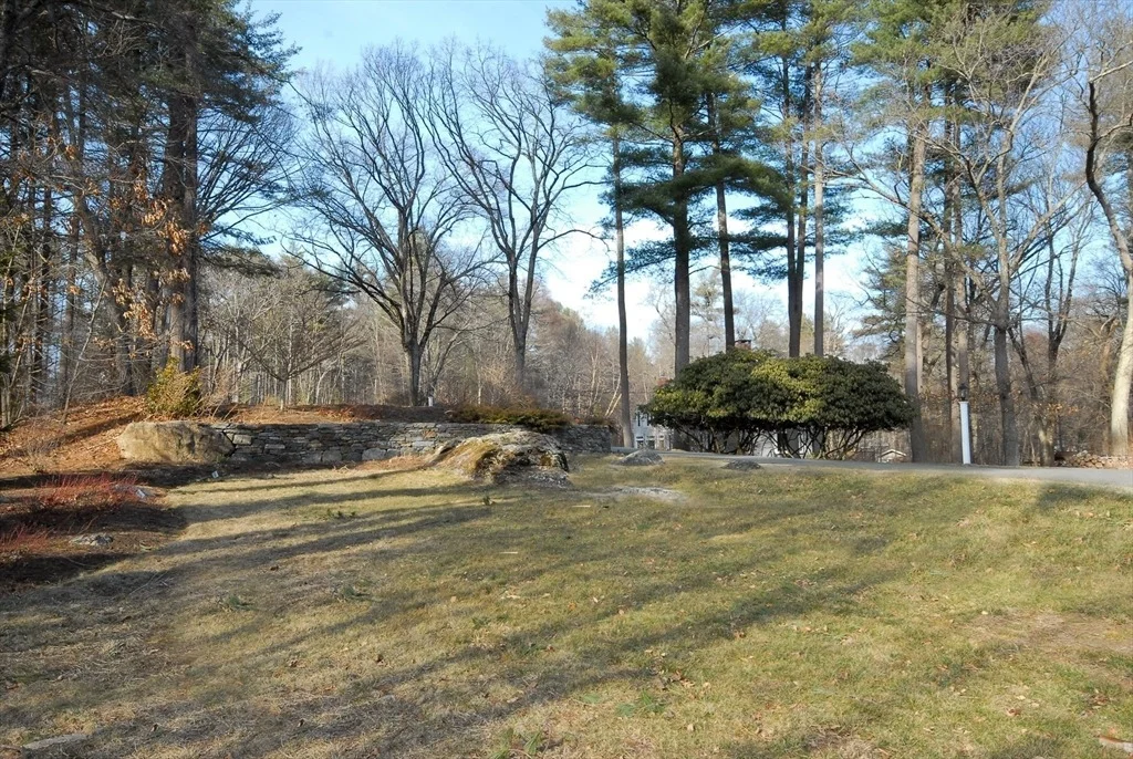 Photo of 2 Ledge Rock Rd