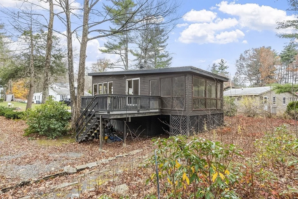Photo of 7 Hickory Ln