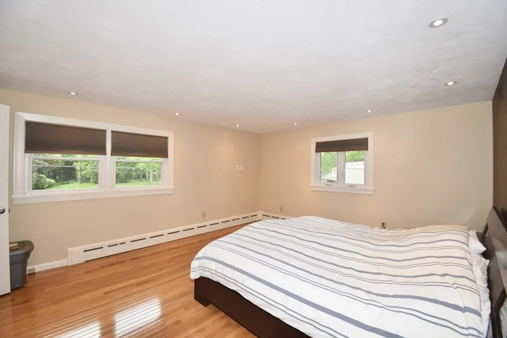 Photo of 166 Primrose Dr