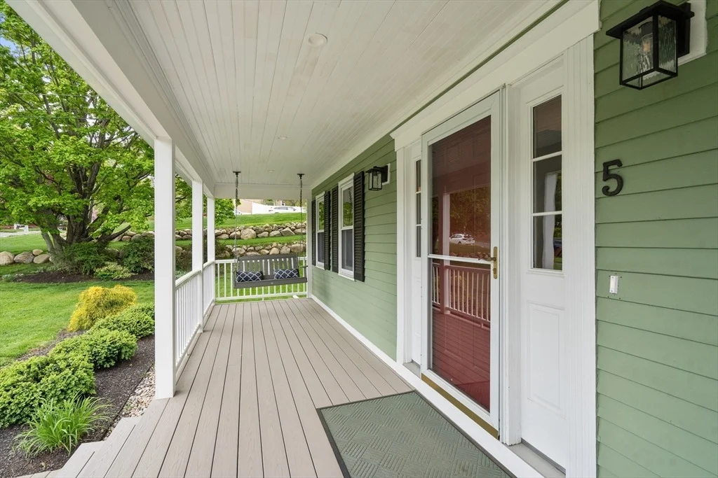 Photo of 5 Fort Apache Dr