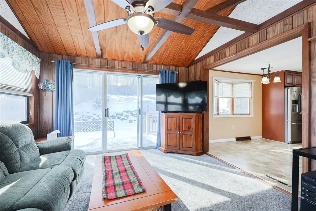 Photo of 22 Saddleback Hill Rd