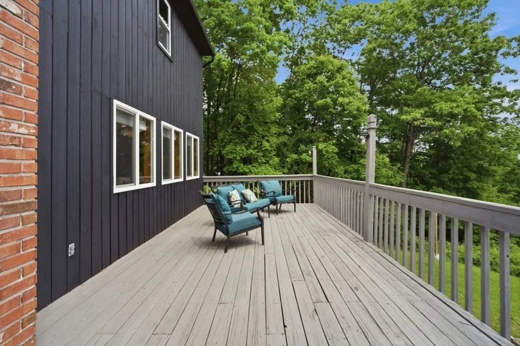 Photo of 48 Birch Bluff Rd