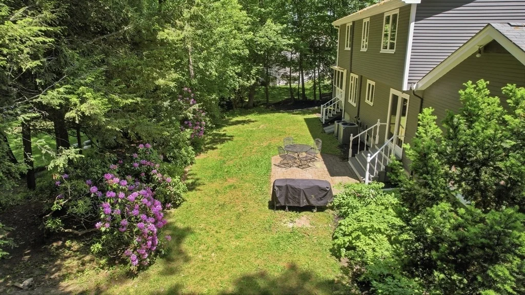 Photo of 25 Revolutionary Rd
