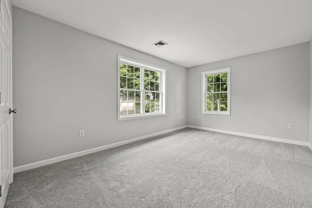 Photo of 8 Woods Hill Cir