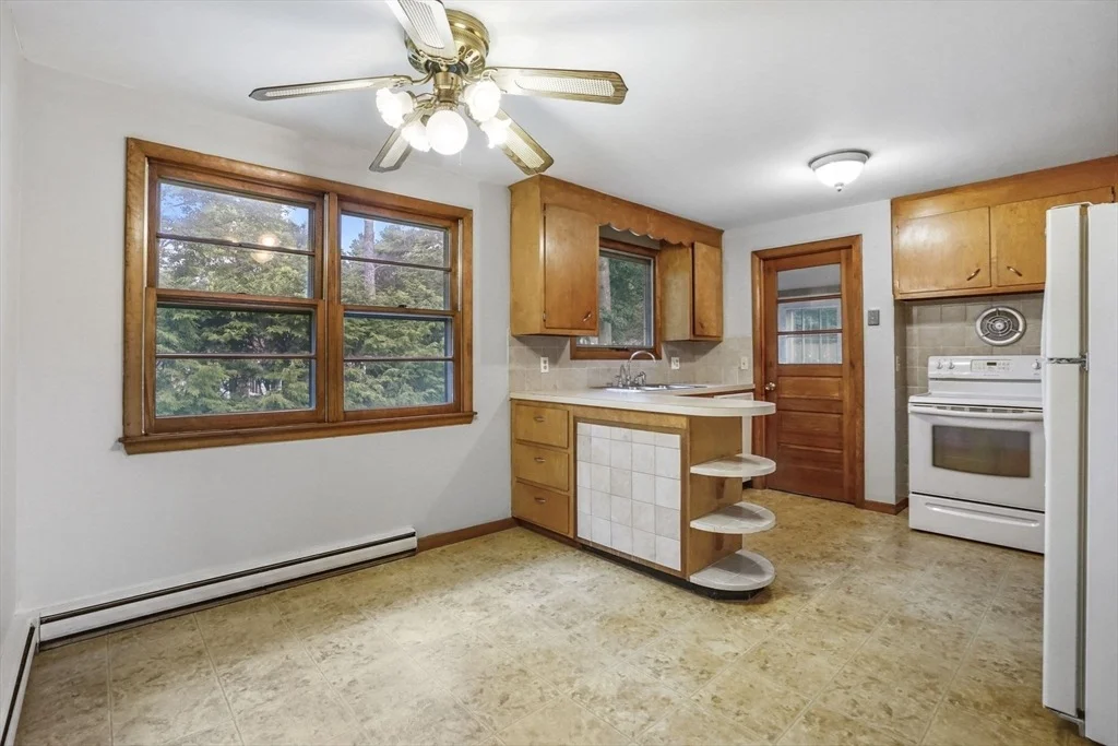 Photo of 185 Gardens Dr
