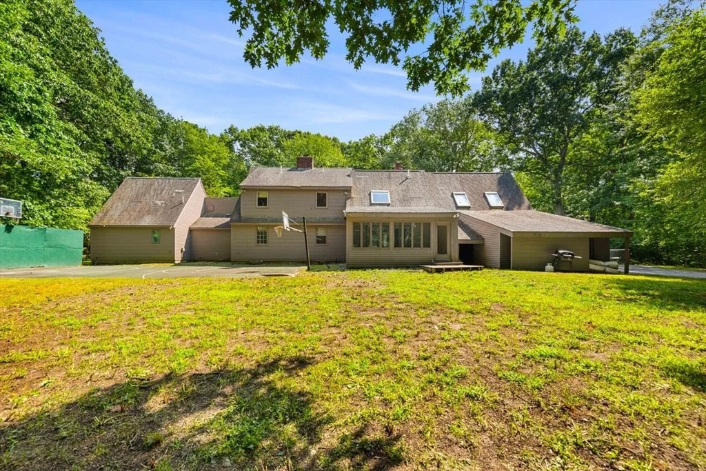 Photo of 95 Lawrence Rd