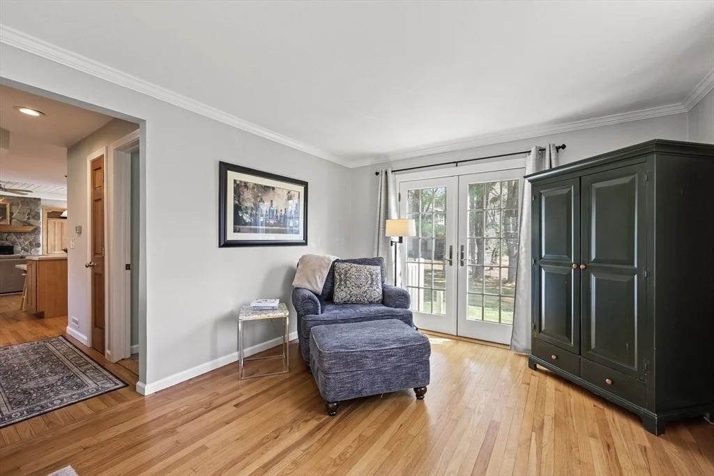 Photo of 9 Metacomet Road