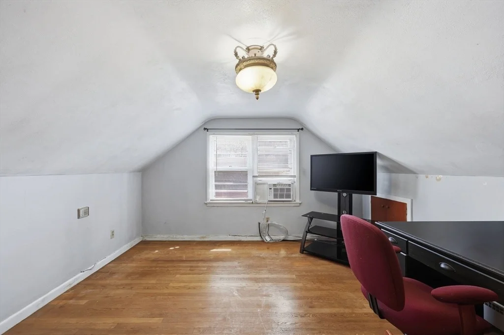 Photo of 19 Carnavon Circle