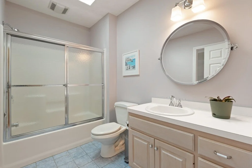 Photo of 20 Comstock Dr