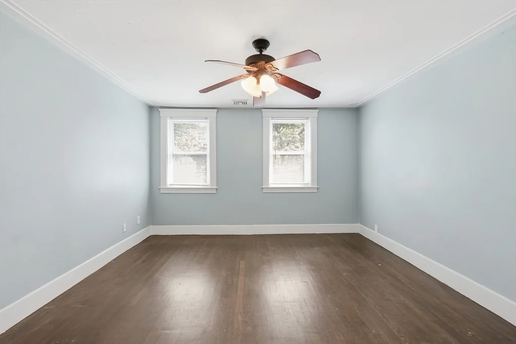 Photo of 14 Saint Elmo Rd