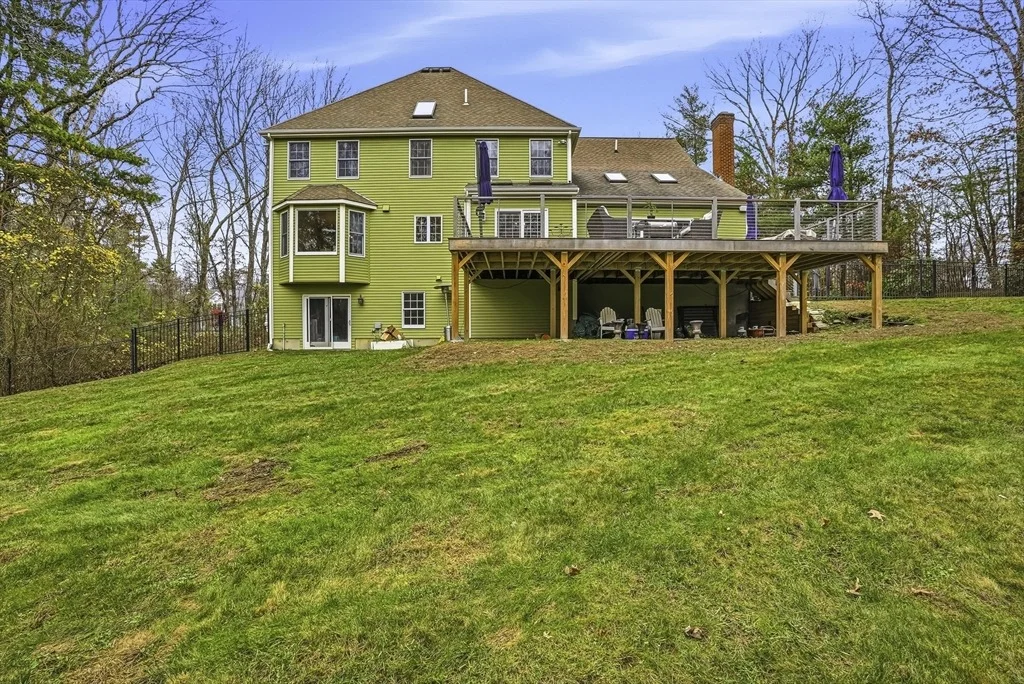 Photo of 20 Thayer Rd