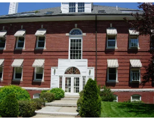 Photo of Unit 2E at 66 Haskell St.