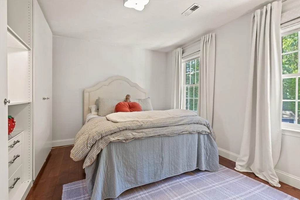 Photo of 2 Shipley Cir
