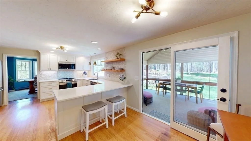Photo of 4 Oak Dr