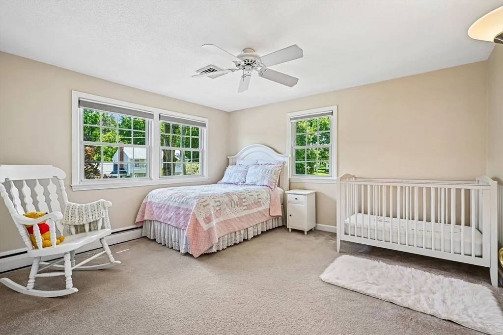 Photo of 6 Briarwood Dr