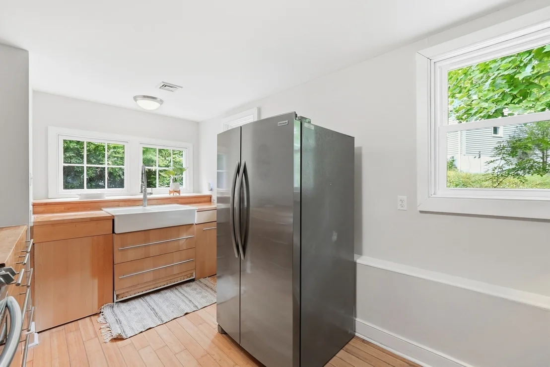 Photo of 3R Calvin St