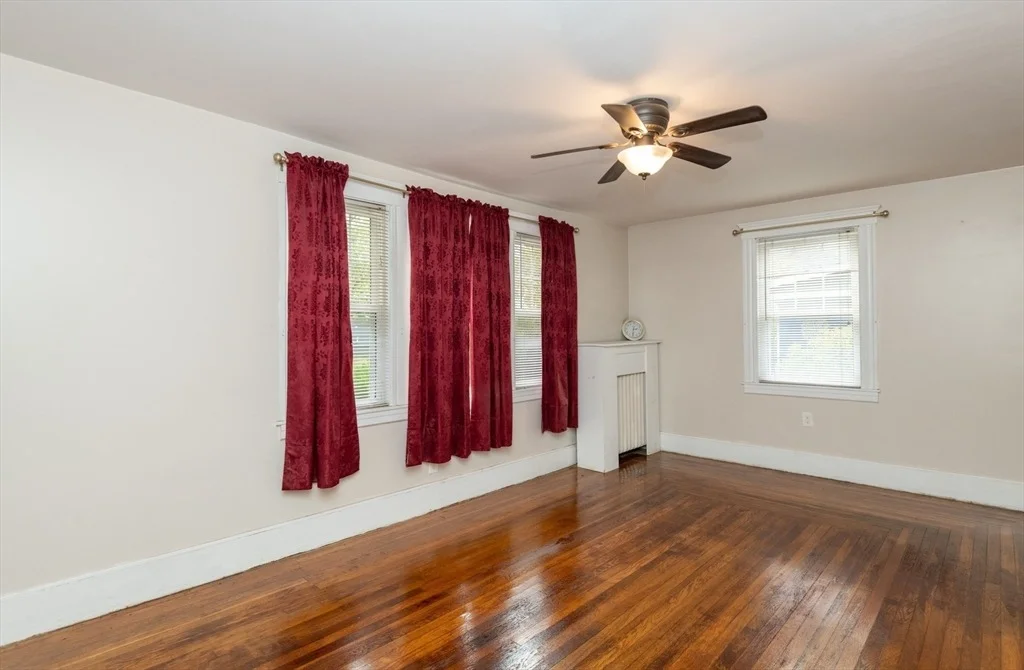 Photo of 8 Newcomb Avenue