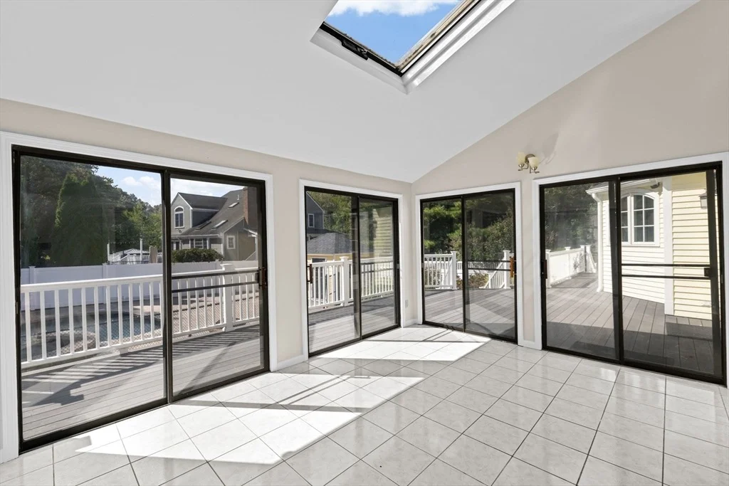 Photo of 2 Windward Lane