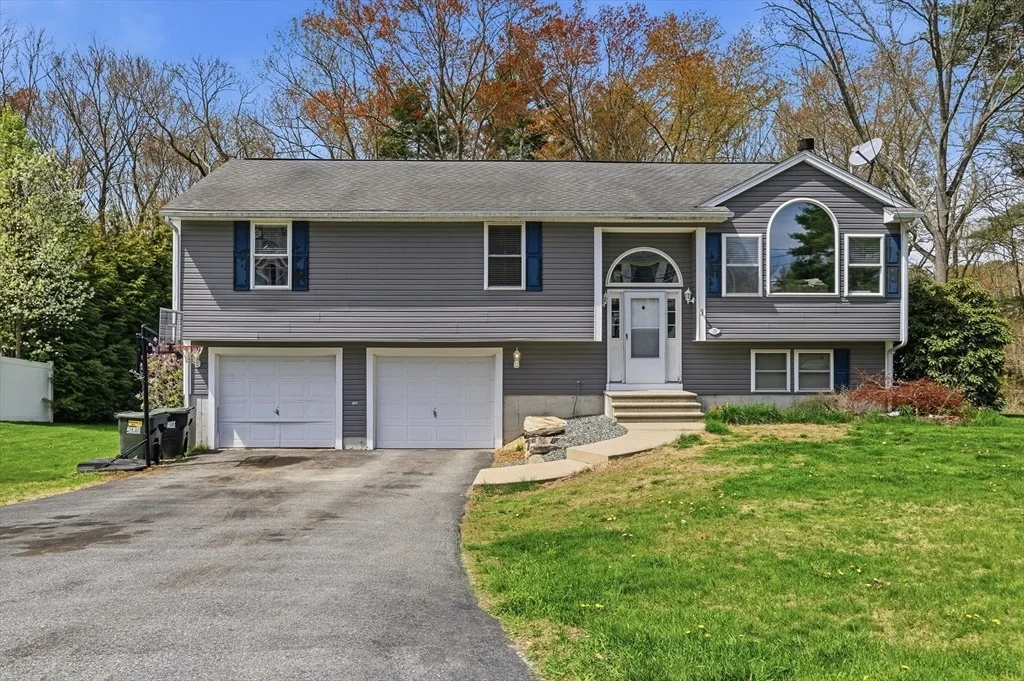 Photo of 19 Fairfield Dr