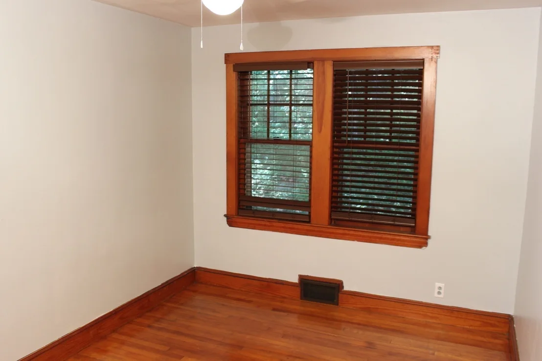 Photo of 390 Worcester Rd