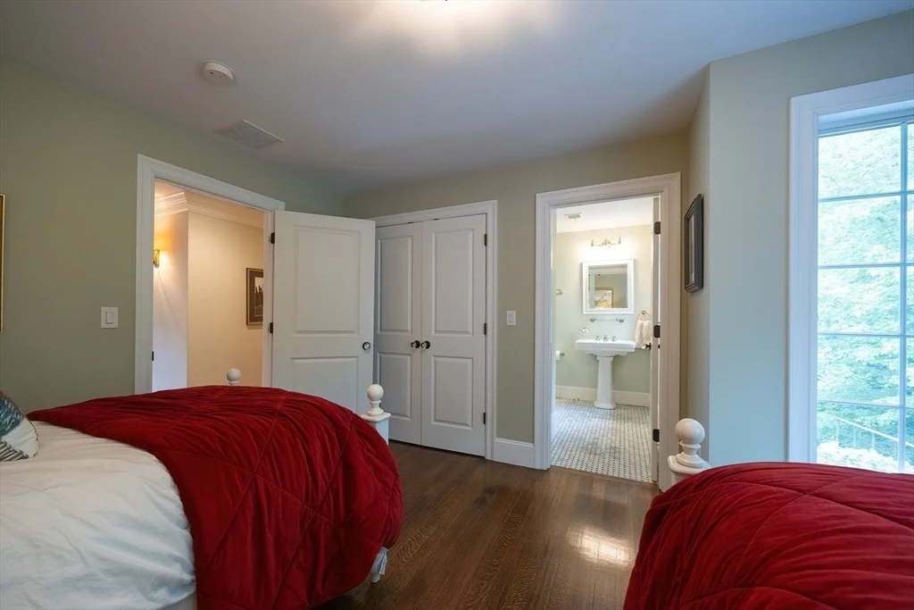 Photo of 5 Copperbeech Circle