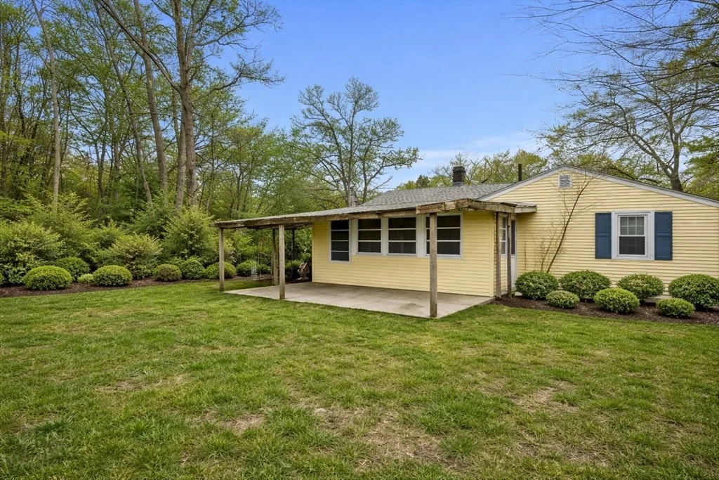 Photo of 111 Den Quarry Rd