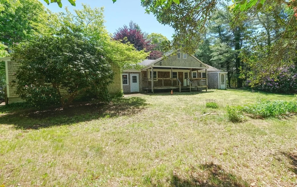 Photo of 175 Knotty Pine Ln