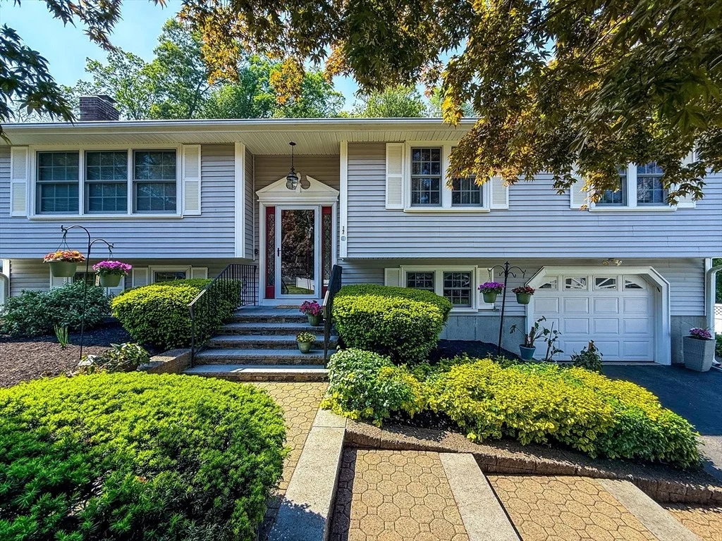 Photo of 17 Robin Rd