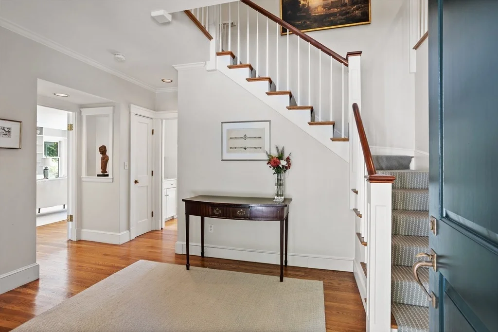 Photo of 612 Lexington