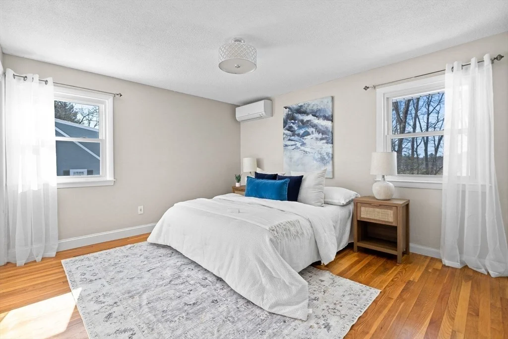 Photo of 7 Dean Cir