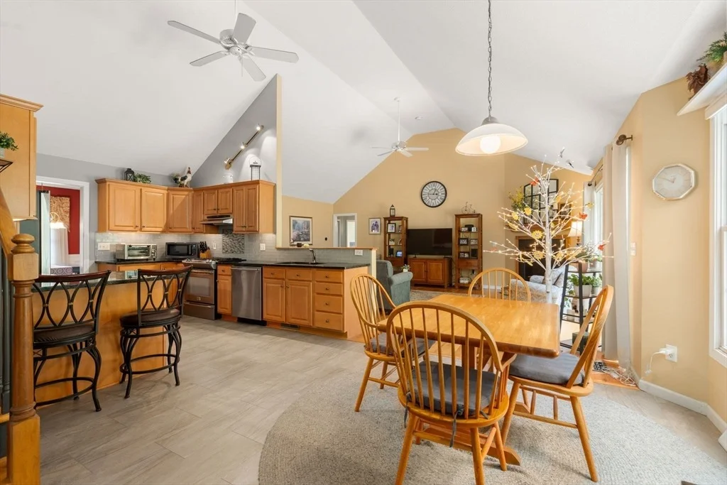 Photo of 75 Hillcrest Circle