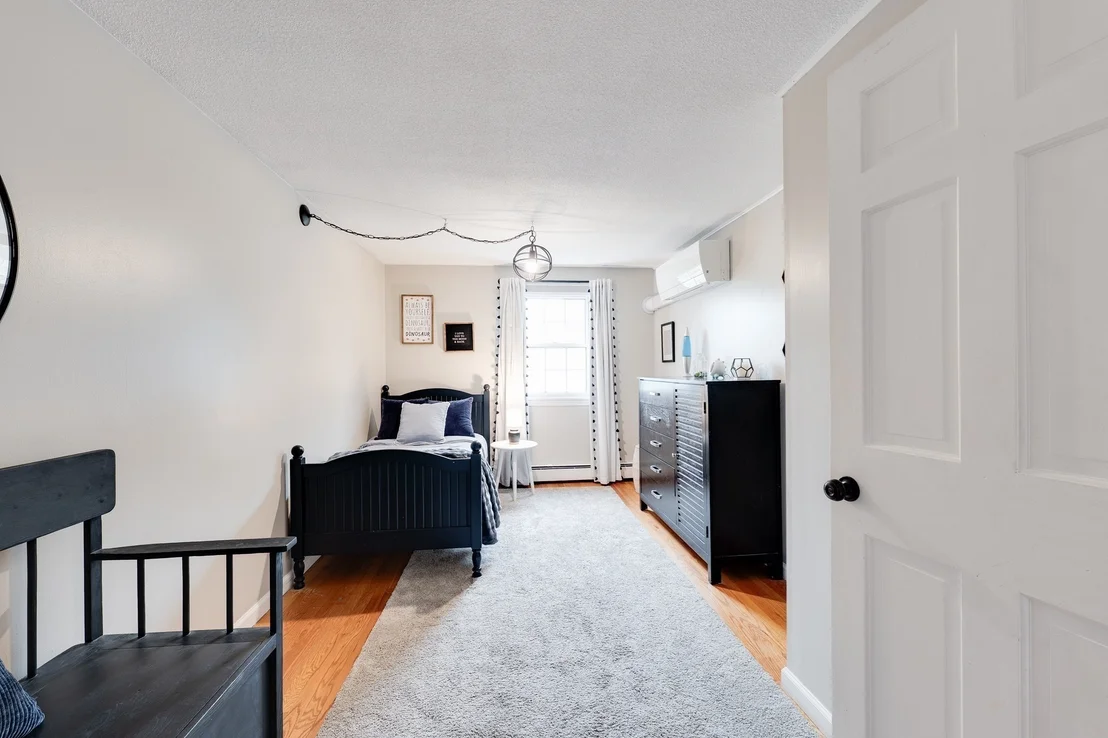 Photo of 67 Kittredge Dr