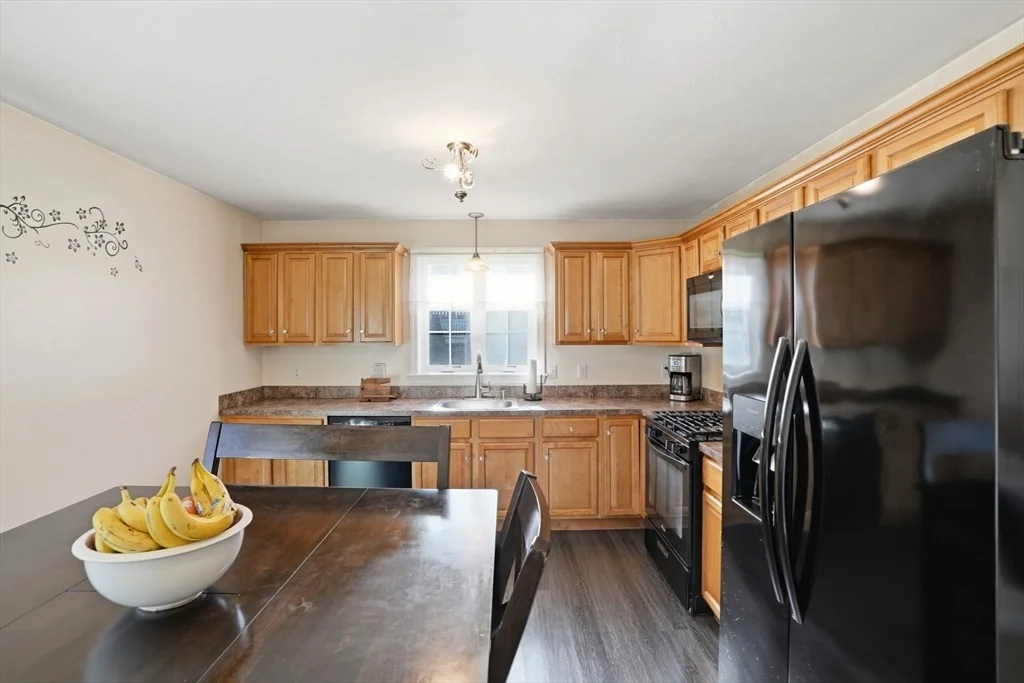 Photo of 943 Stonegate Lndg
