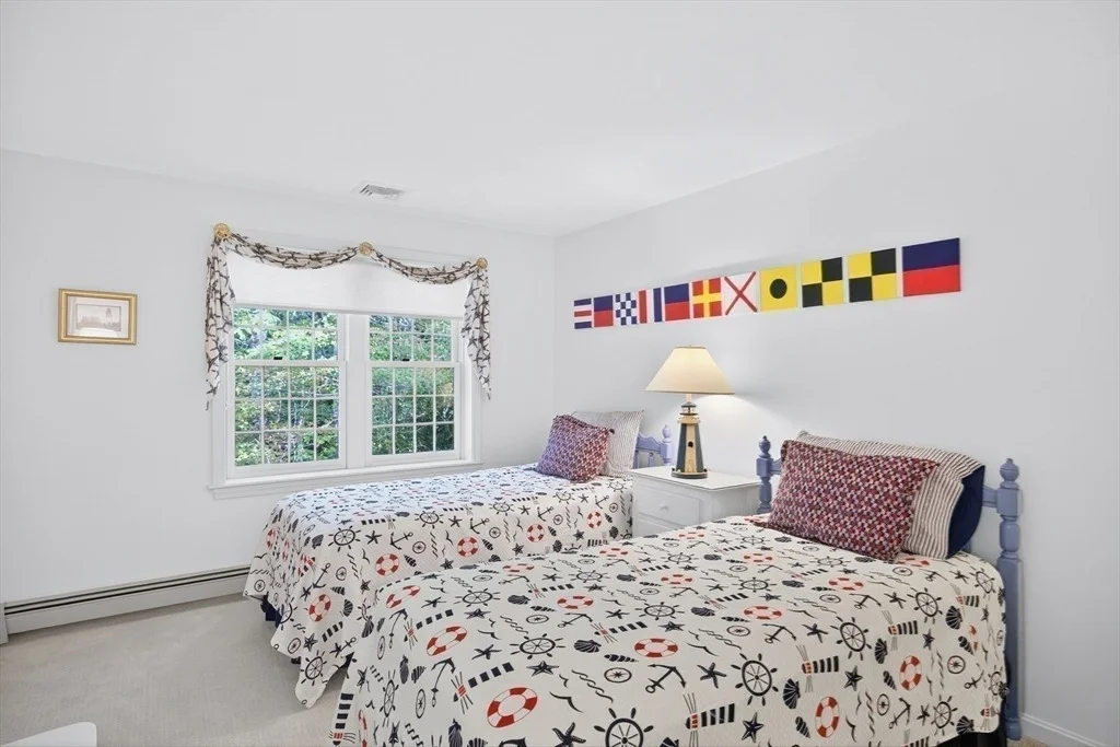 Photo of 98 Bay Lane