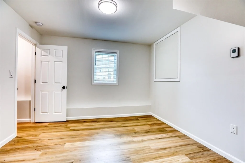 Photo of 44 Gedney Dr