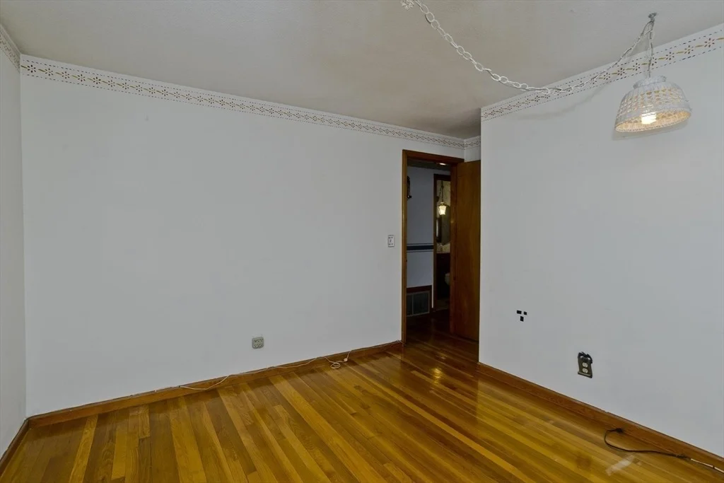 Photo of 83 Mayflower Ave