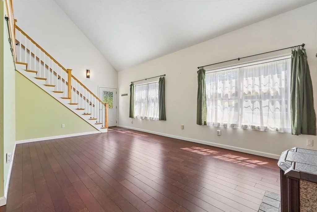 Photo of 71 Pelczar Rd