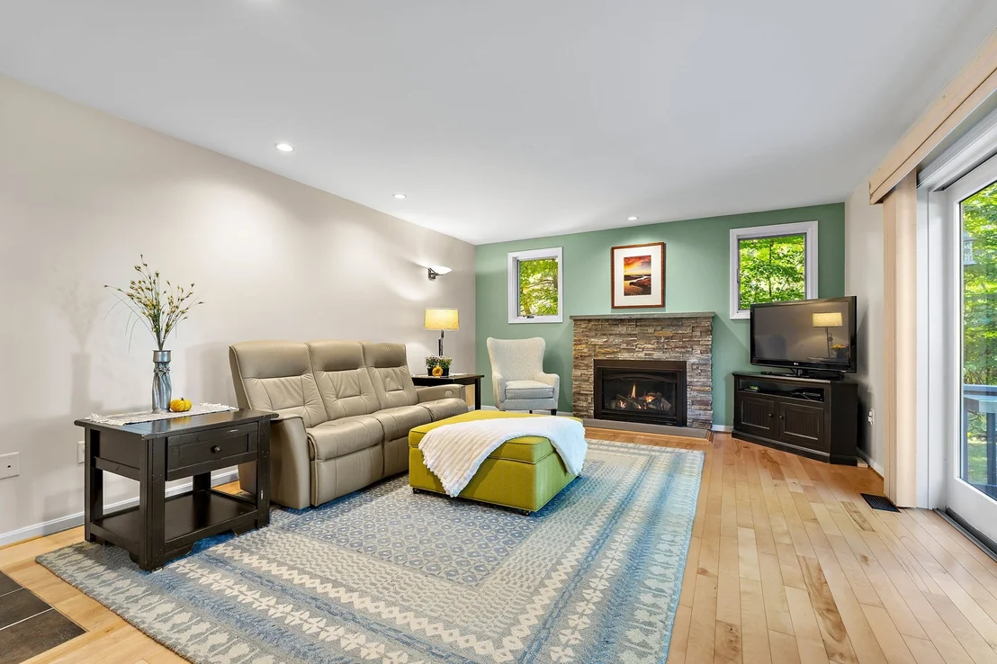 Photo of 10 Trevor Ln