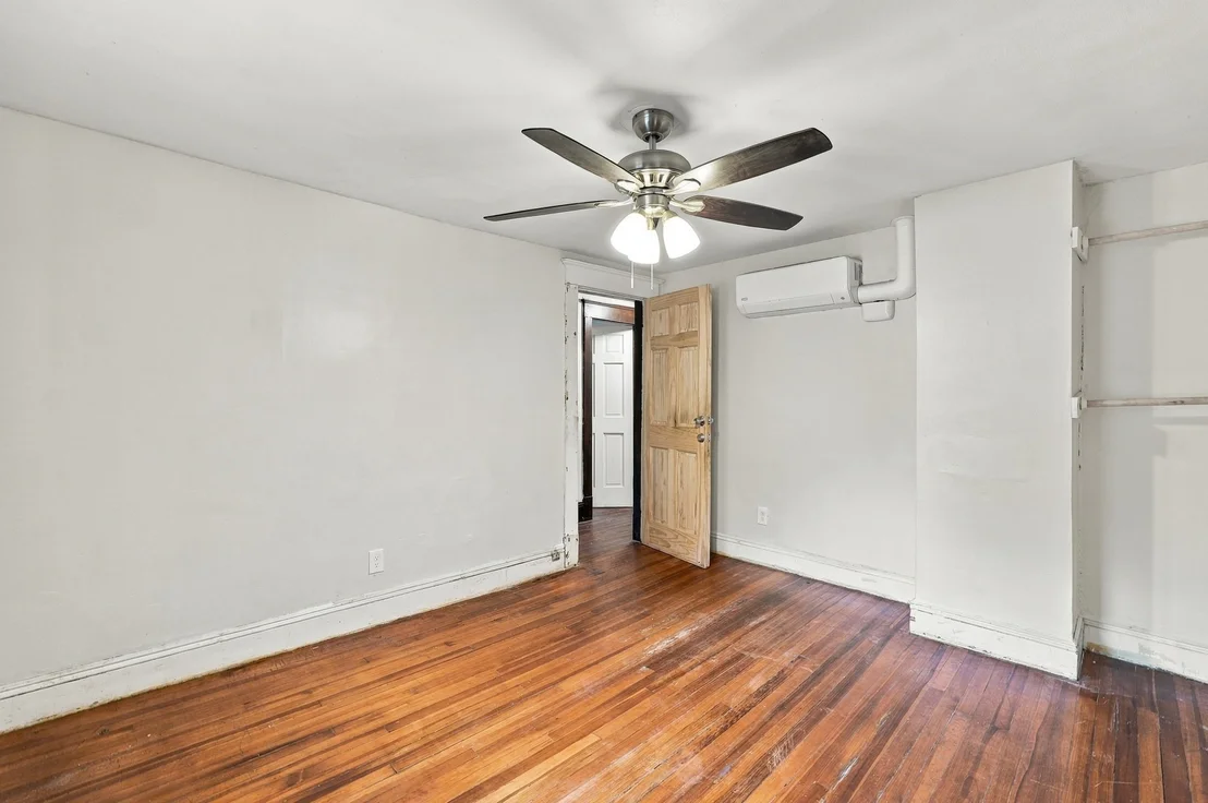 Photo of 132 Gilbert Ave