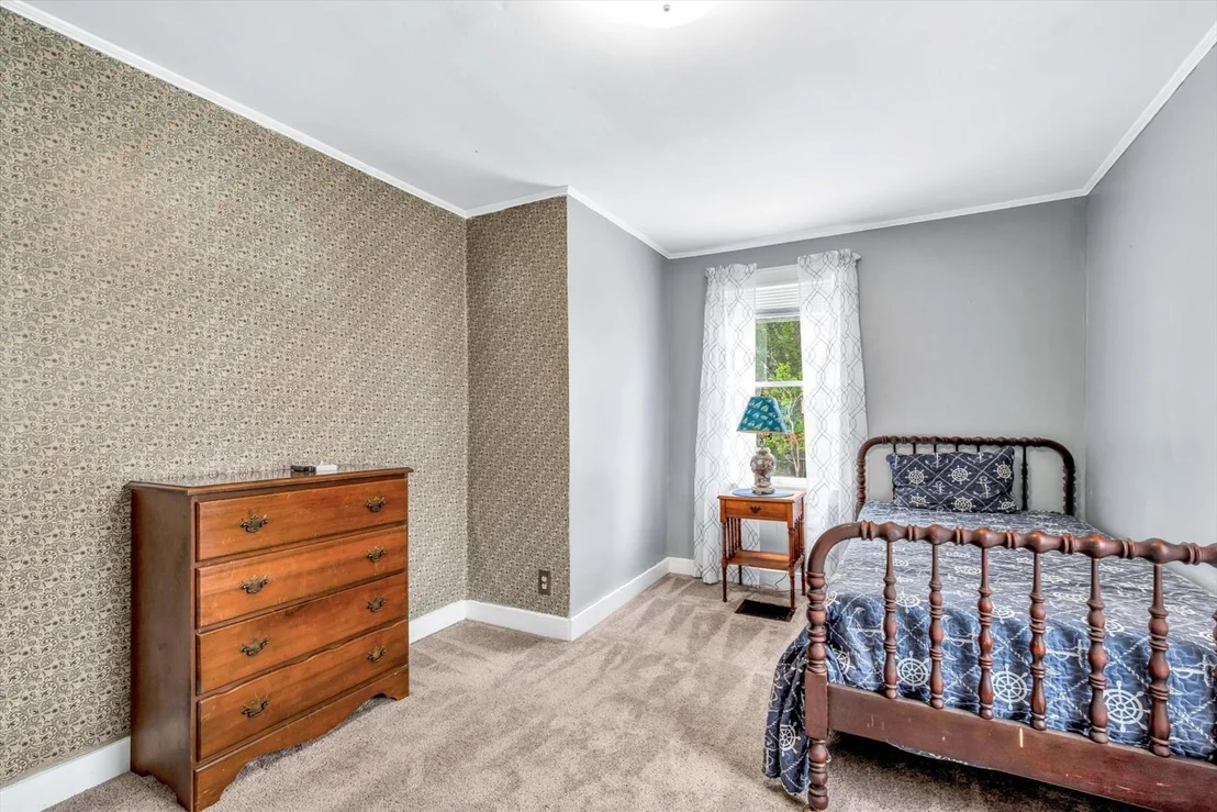 Photo of 7 Queens Bay Ln