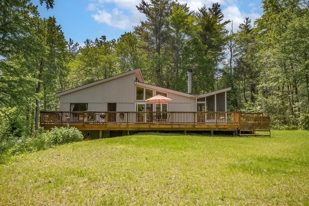 Photo of 265 Fox Den Rd
