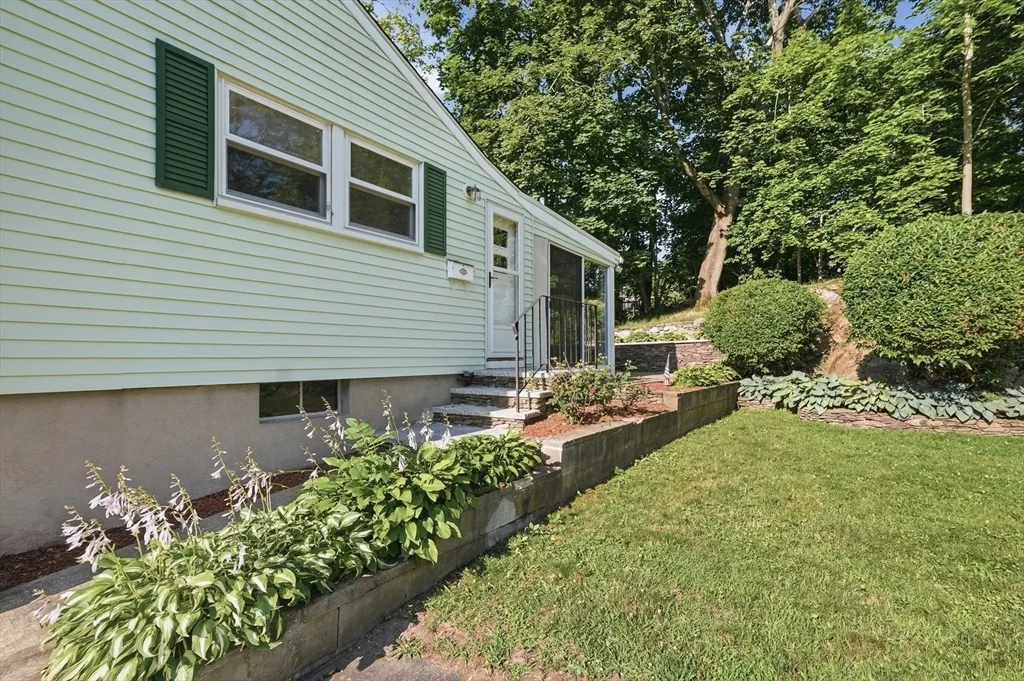 Photo of 31 Eastern Avenue