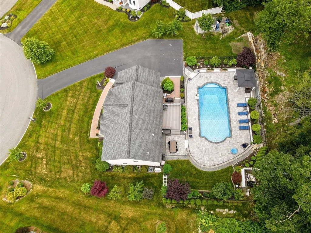 Photo of 61 Saddle Rd