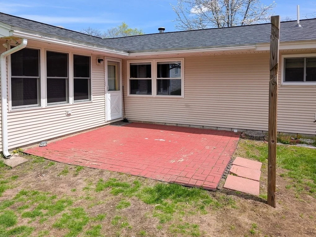 Photo of 14 Myrna Rd
